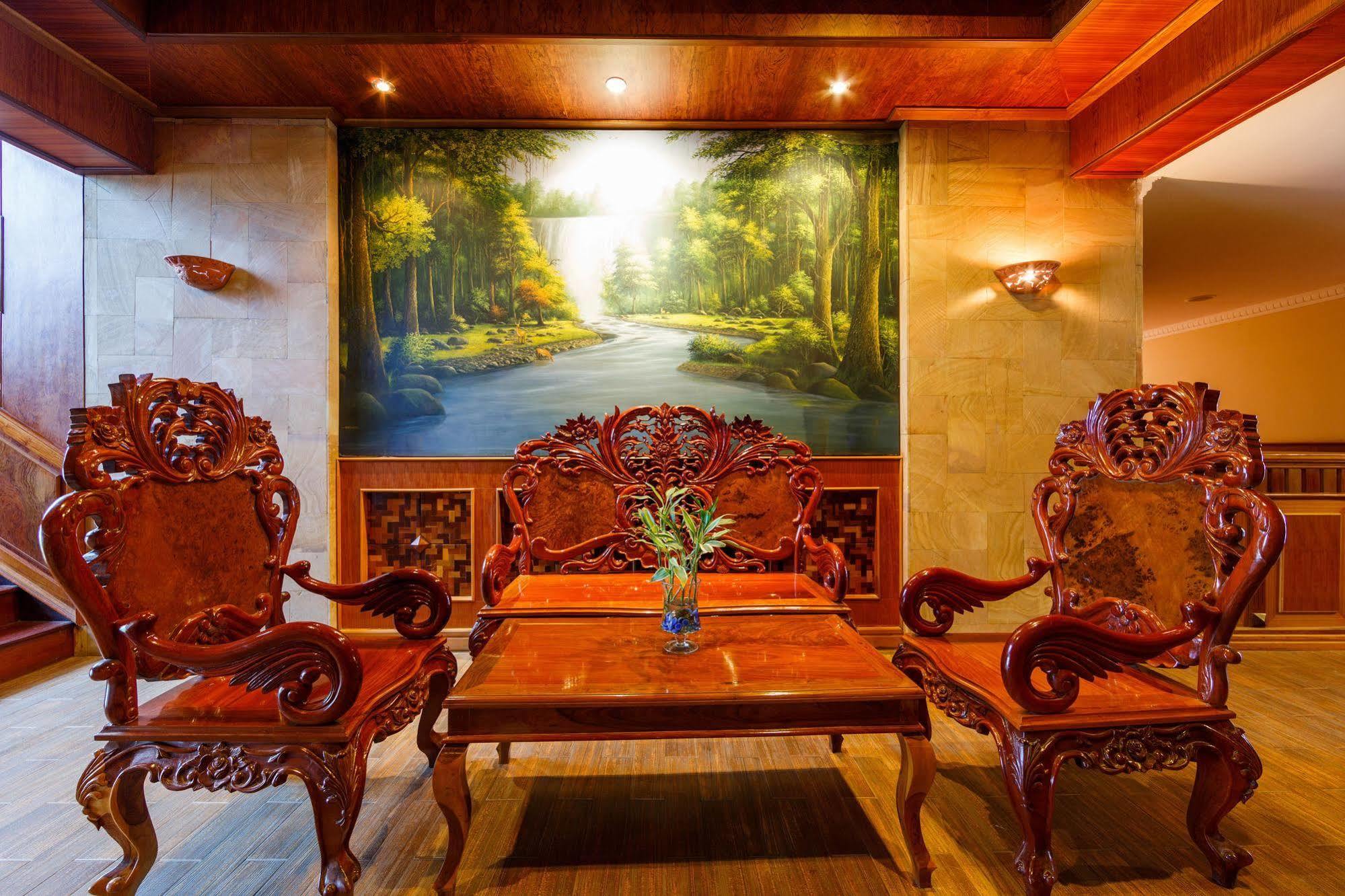 Blue River Hotel Phnom Penh Esterno foto